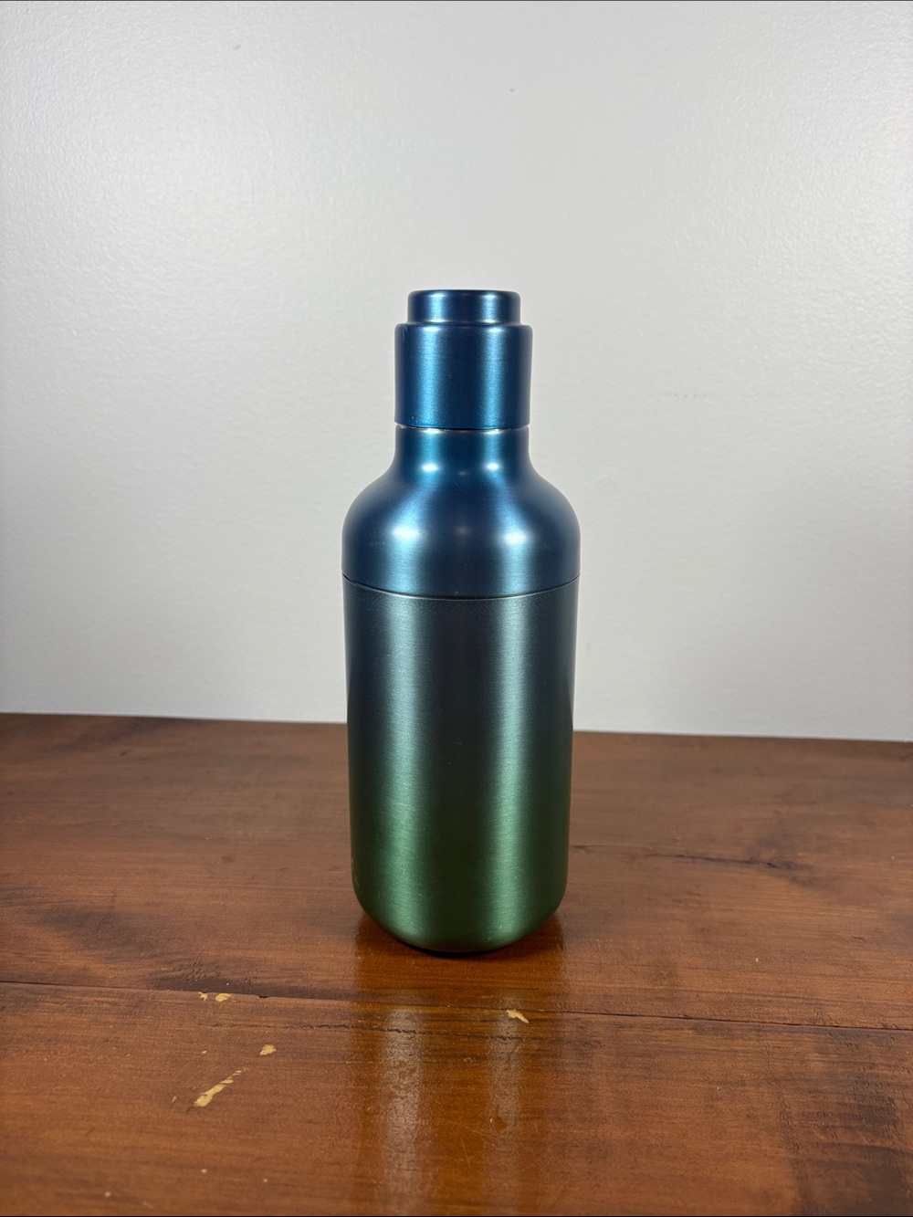 Nespresso Metallic Blue-Green Cocktail Barista Shaker Bottle Ice Coffee 600 ml